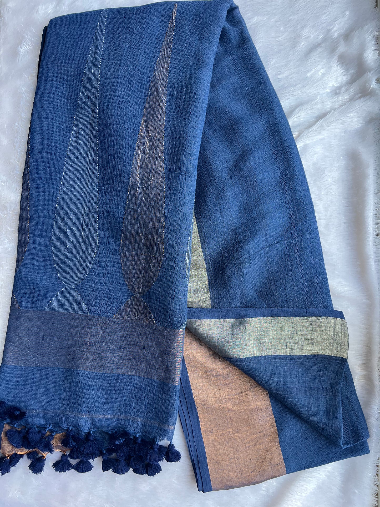 Premium Handwoven Linen Saree