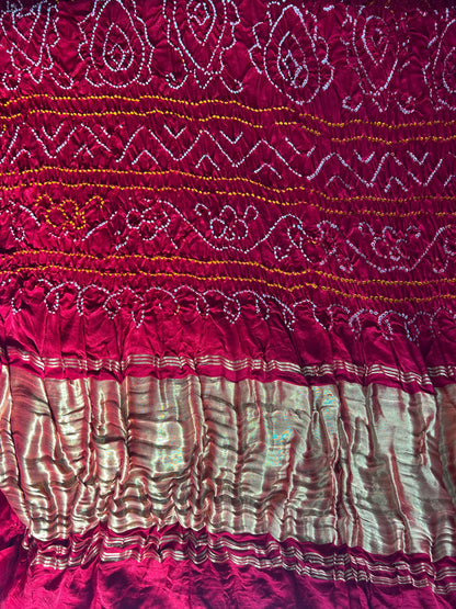 Gaji Silk Bandhani with lagdi patta